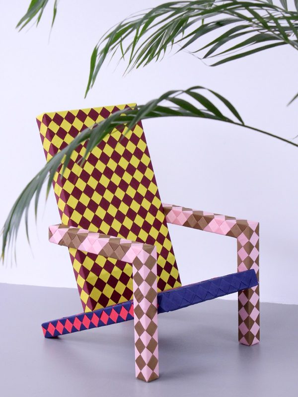 LEX POTT的手工编织椅子是经典躺椅上的有趣转折