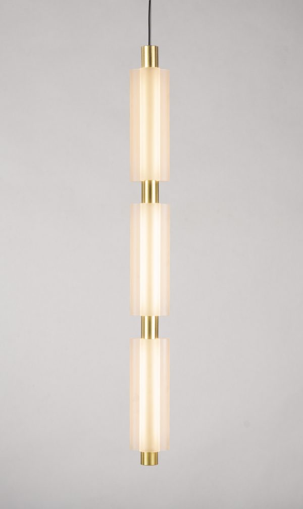 RAKUMBA展示了SEBASTIAN HERKNER设计的Metropol照明系列