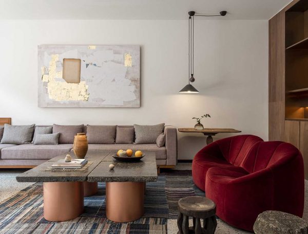 中国的乡村之家，到处都充满全球纪念品