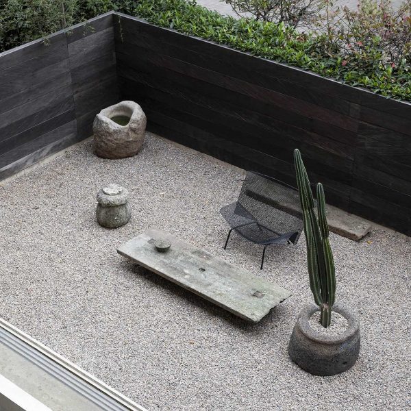 中国的乡村之家，到处都充满全球纪念品