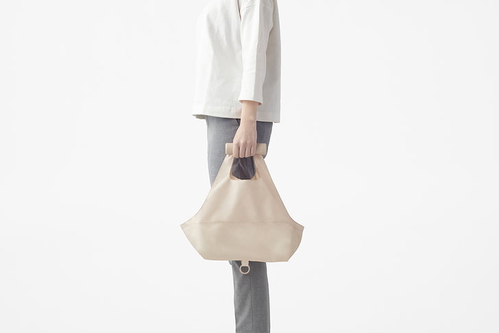 设计工作室Nendo为便利店巨头Lawson设计环保袋