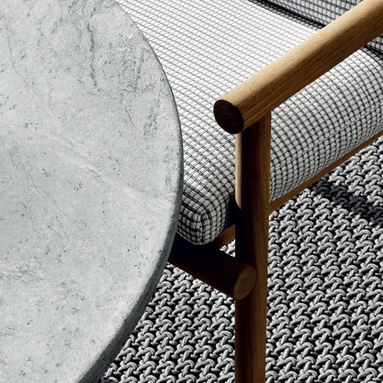 亚洲人和瑞典人的影响在Ayana户外系列家具中相遇