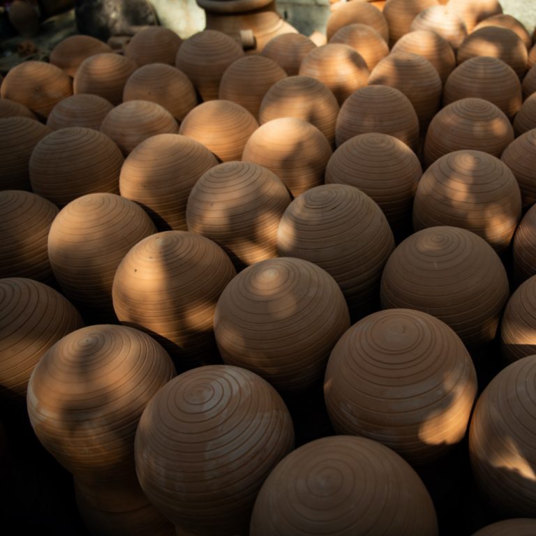 Irthi当代手工艺理事会赋予中东及其他地区的妇女权力