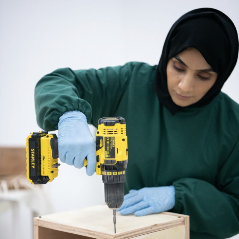 Irthi当代手工艺理事会赋予中东及其他地区的妇女权力