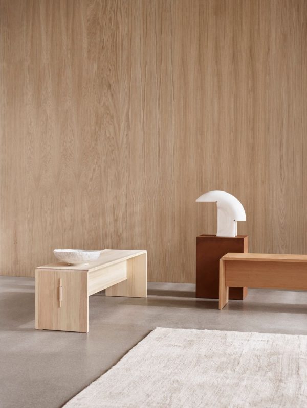 丹麦家具品牌：CECILIE MANZ为TAKT设计的夹板咖啡桌