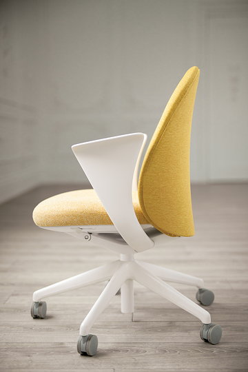 Teknion推出PearsonLloyd的Essa 轻型工作椅