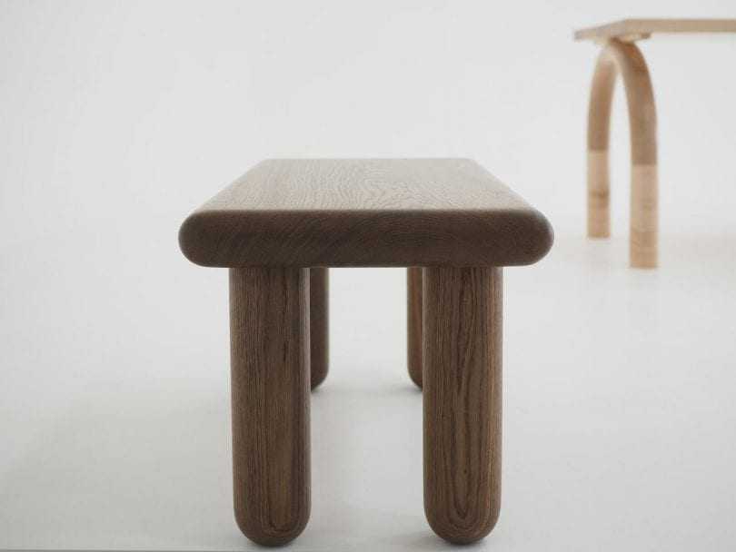 Forge Creative制作受排版工艺启发的木桌