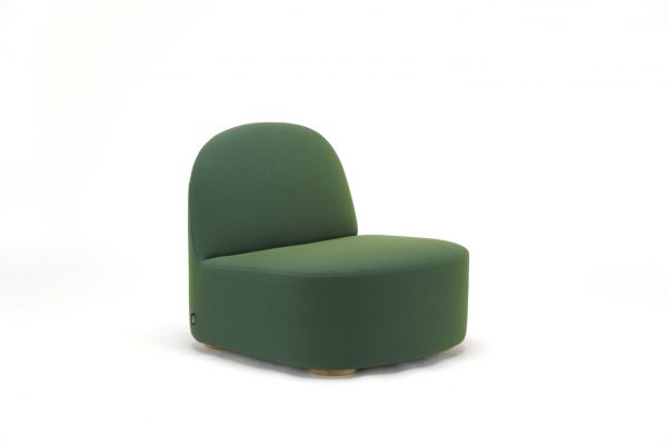 Moritz Schlatter为Karimoku New Standard设计的Polar休闲椅