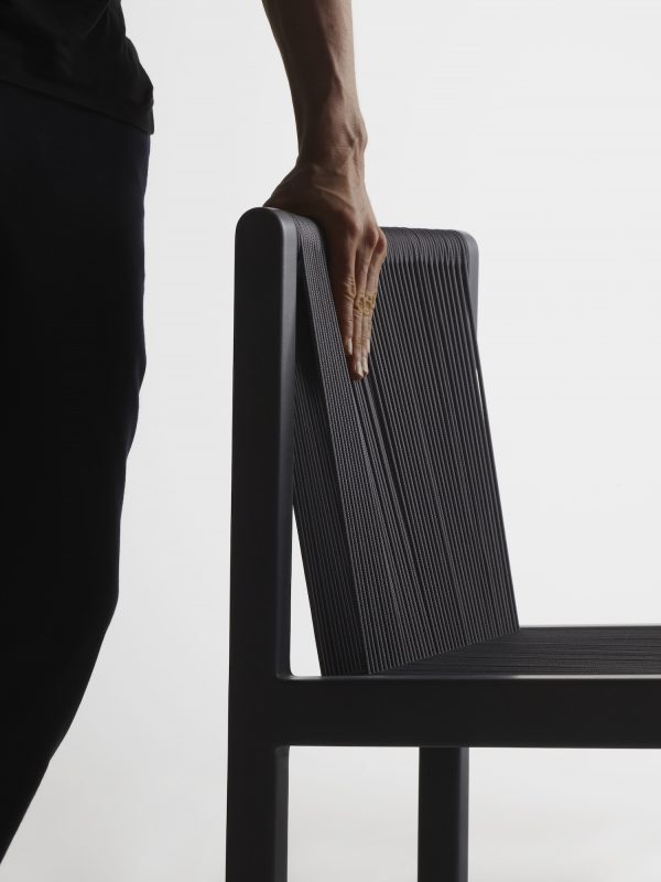 巴黎设计师Ronan & Erwan Bouroulle设计的Filo Chair