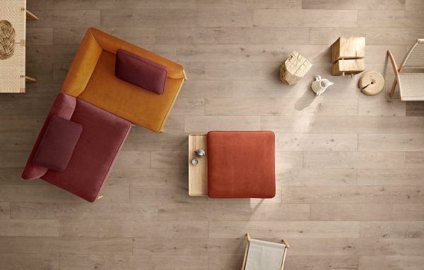 Carl Hansen & Son推出灵活的模块化家具Embrace沙发