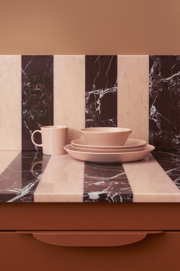 2021米兰设计周：瑞典室内设计师重新诠释的意大利模块化厨房系列