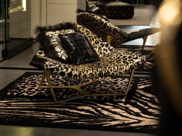 波斯地毯品牌：Cavalli Home Interiors 的大胆外观