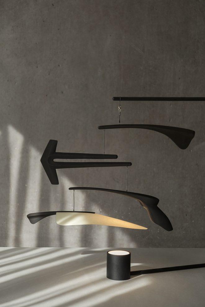 Óseo 照明是二合一的：动能雕塑 + 灯光