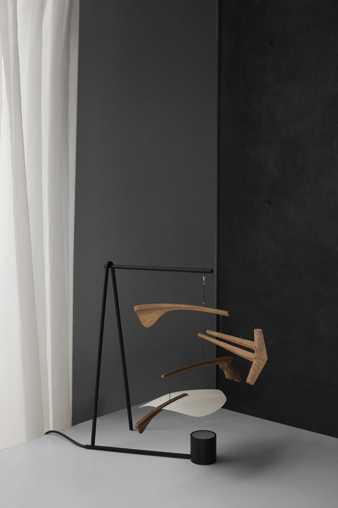 Óseo 照明是二合一的：动能雕塑 + 灯光