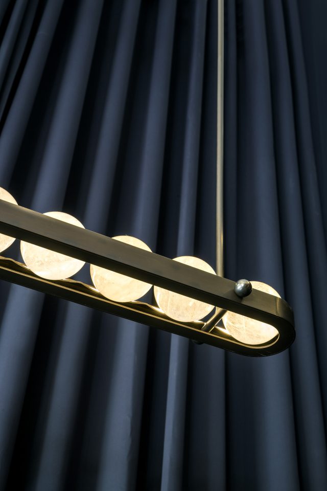 CHRISTOPHER BOOTS 在 2022 年米兰设计周上推出新的照明系列
