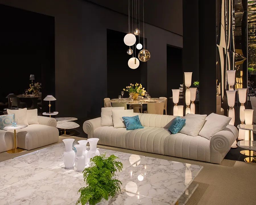 2023米兰家具展：Versace Home优雅与风格的庆典