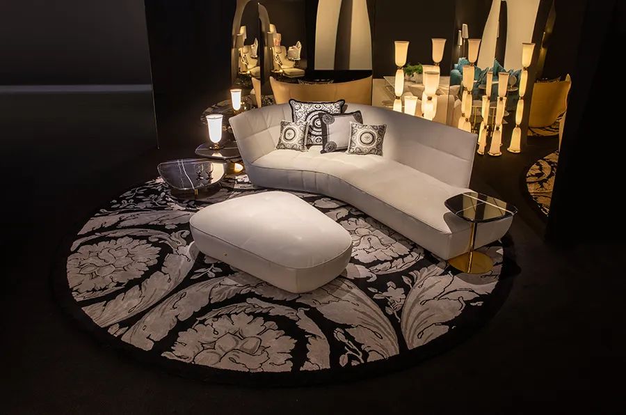 2023米兰家具展：Versace Home优雅与风格的庆典