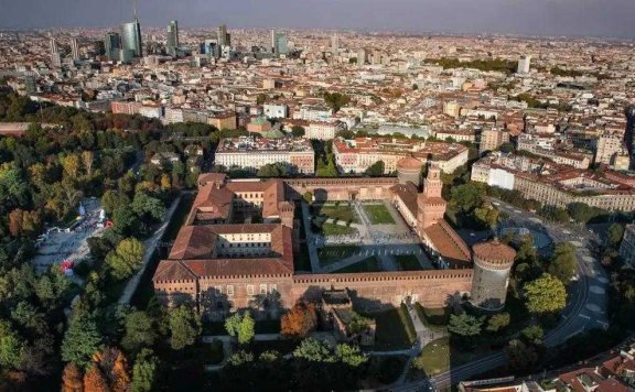 疫情当下的米兰，一切正常只有米兰家具展推迟