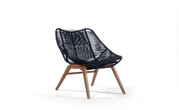 法国家具品牌罗奇堡的叉骨扶手椅灵感来自航海美学