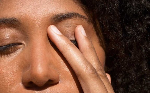 预防新冠病毒,从停止摸脸开始