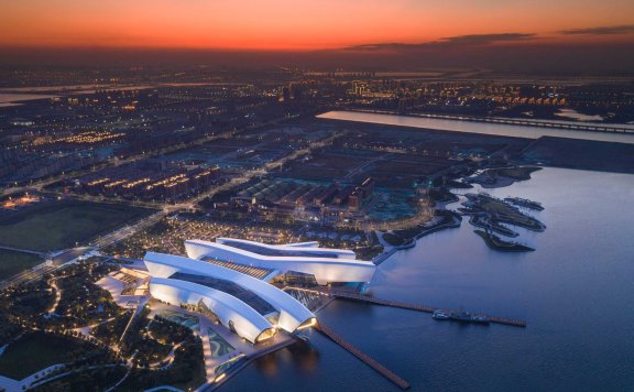 中国国家海事博物馆的船体状屋顶群