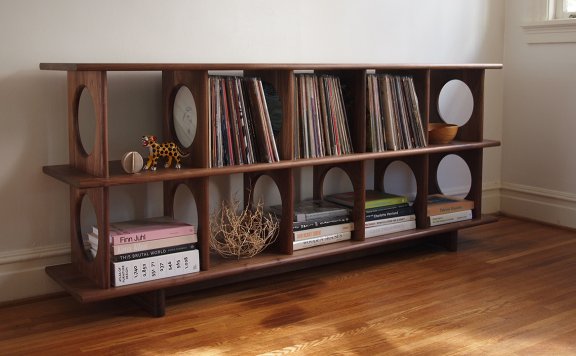 舷窗搁板系统既可工作又可娱乐