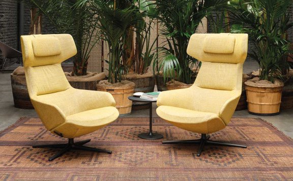 Arper在用新的 Kvadrat / Raf Simons面料中推出Aston Club椅