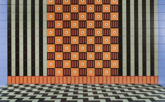 Nathalie Du Pasquier为Mutina设计了一个大胆的瓷砖图形系列