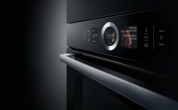 德国博世橱柜（Bosch）黑色玻璃烤箱融合了高级设计和直观功能