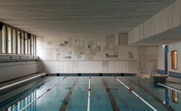 瑞典SPÅNGA的室内游泳馆FOLKFORM的公共艺术装置