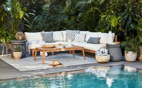 灵感来自汽车世界的户外家具系列“TEAK”