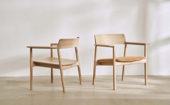 Foster+Partners为Benchmark设计的OVO休闲椅