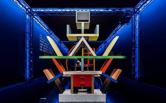 米兰三年展:Memphis 再次展示标志性 80 年代运动的大胆设计