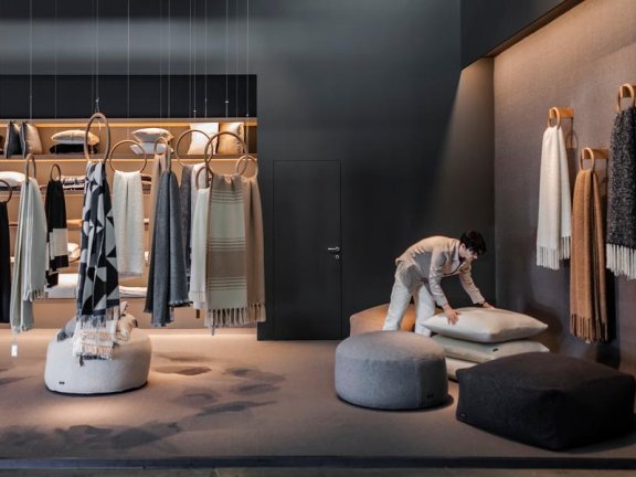 米兰家具展灵感启示录:温馨面料和柔和色彩带来的宁静体验